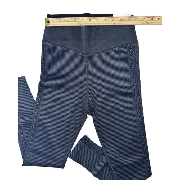 NWT! Aerie Offline Seamless Ribbed 7/8 Hi-Rise Leggings Black Sage Cream XS S L - Picture 8 of 16